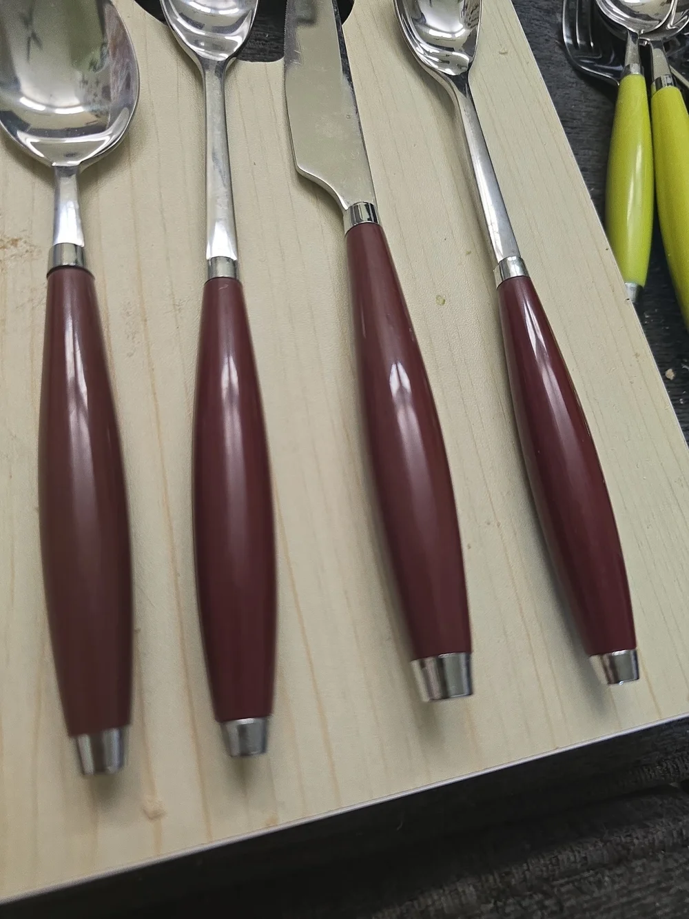 Fiesta Red Handle Stainless Flatware Set - 4 Pieces